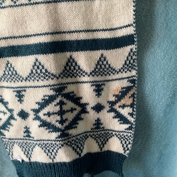 Scarf - Picture 6 of 6